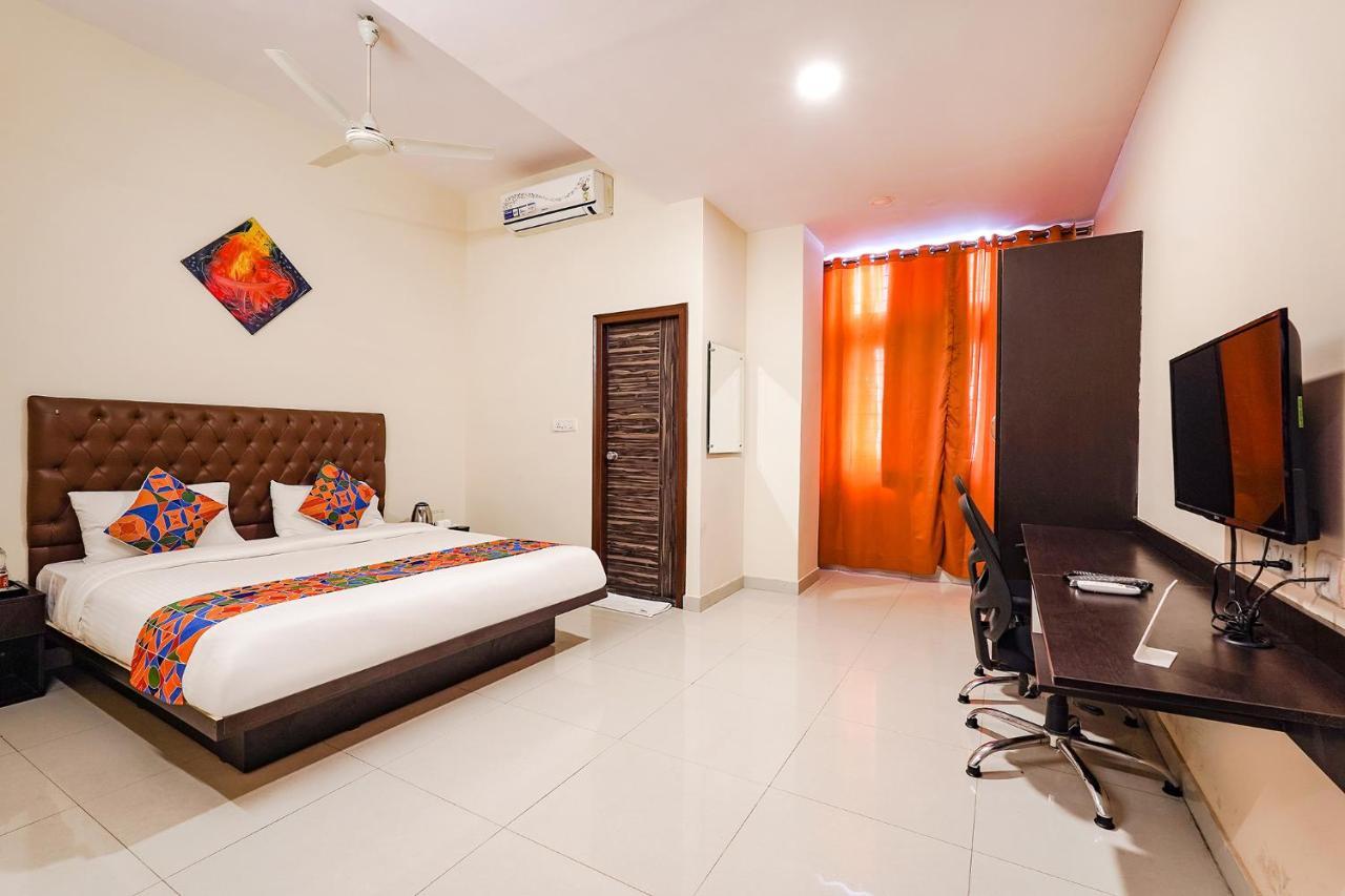 Fabhotel Leela Park Bangalore Exterior photo