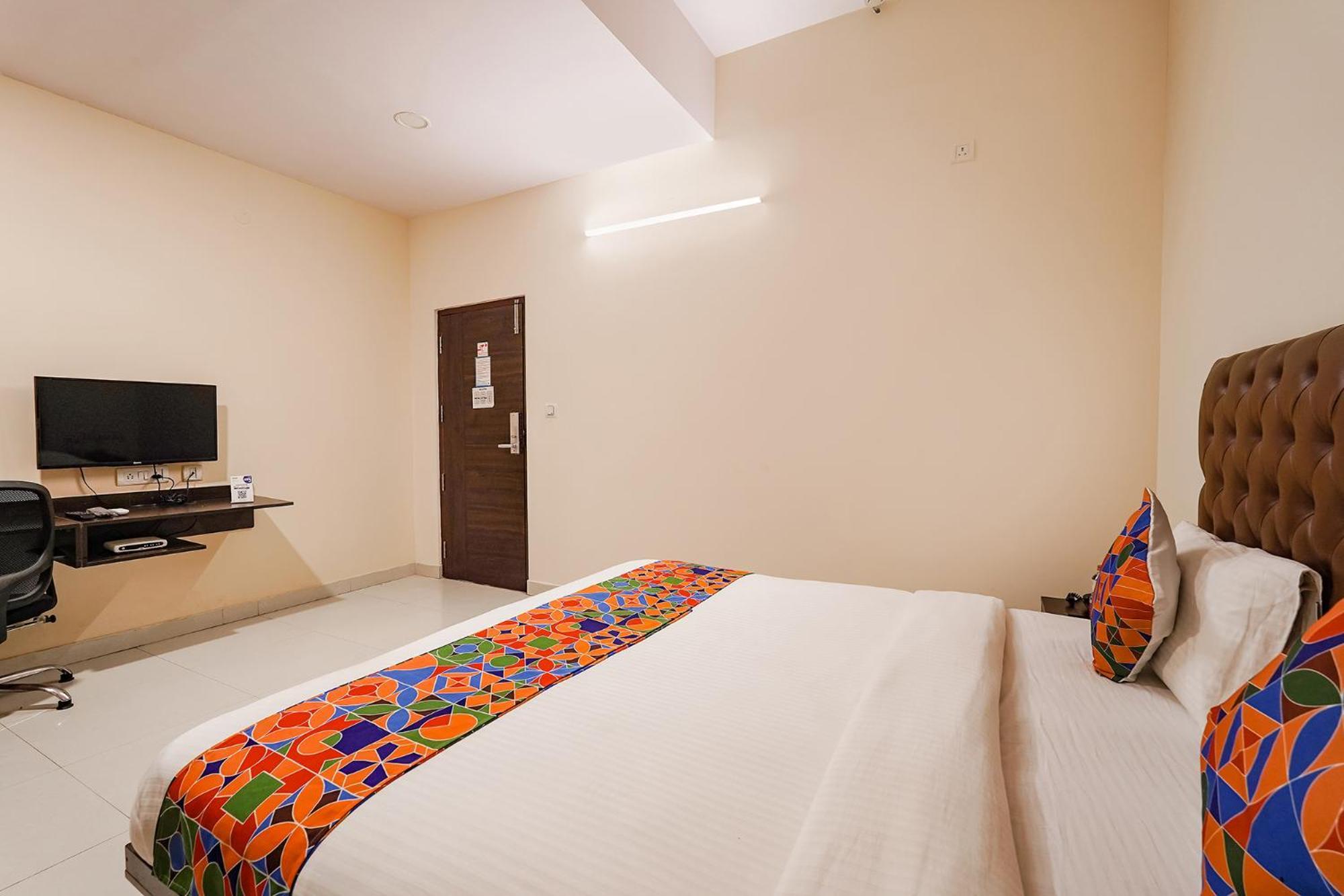 Fabhotel Leela Park Bangalore Exterior photo